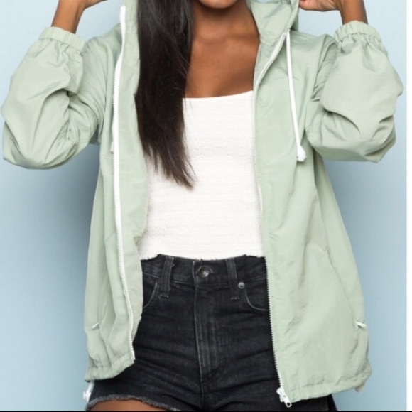 Brandy Melville Jackets & Blazers - NWT BM Brandy Melville Polly Windbreaker